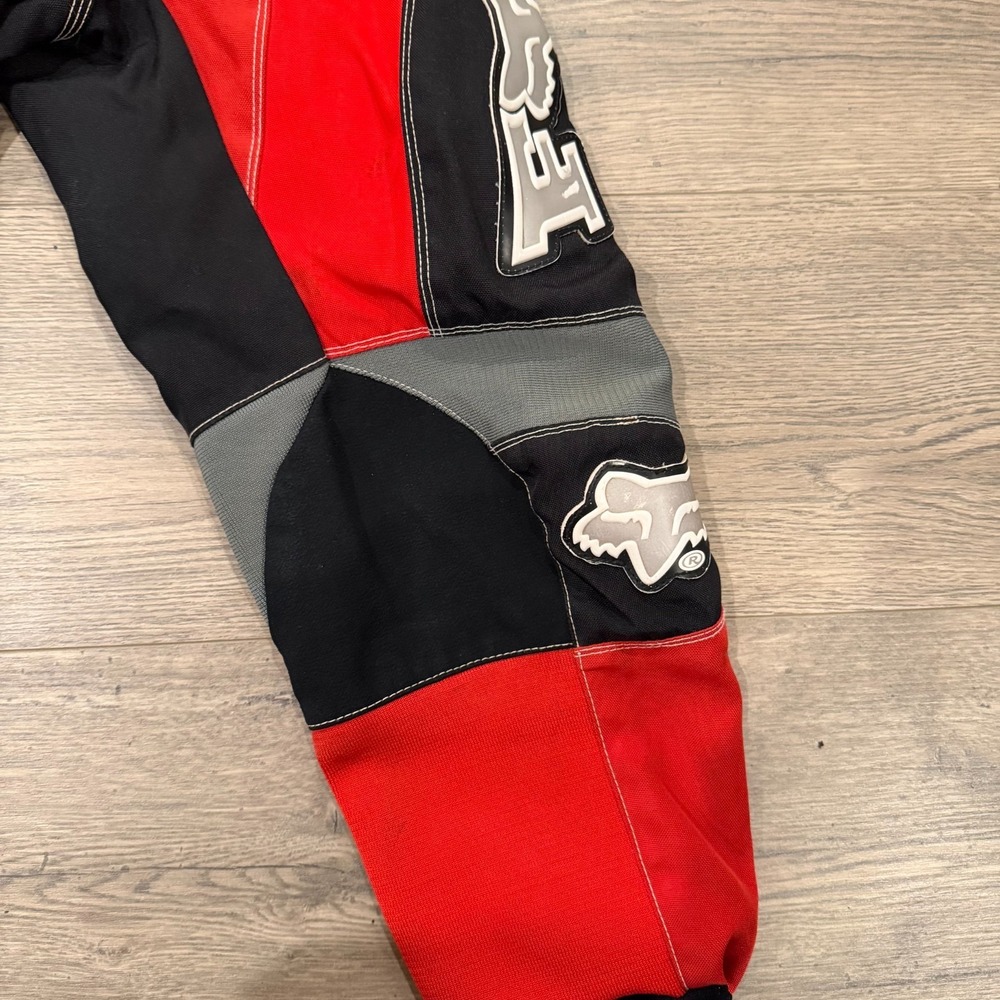 FOX Racing 180 YOUTH Motocross Pants Size 24 Red Black - Picture 2 of 7